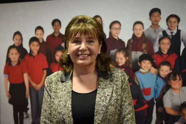 Doctora en física Dora Altbir Drullinsky es galardonada con el Premio Nacional de Ciencias Exactas 2019