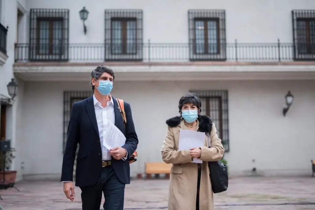 Ministro de Ciencia: “Queremos garantizar el suministro oportuno y equitativo de una vacuna que sea segura y efectiva”