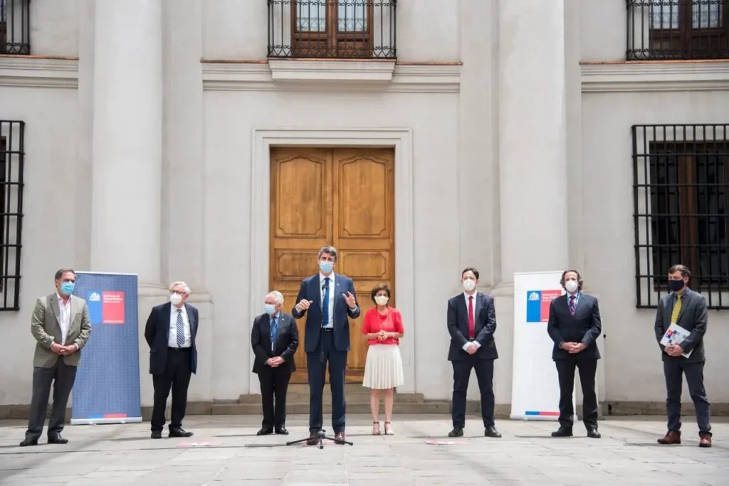 Ministro Andrés Couve sobre Ensayos Clínicos en Chile