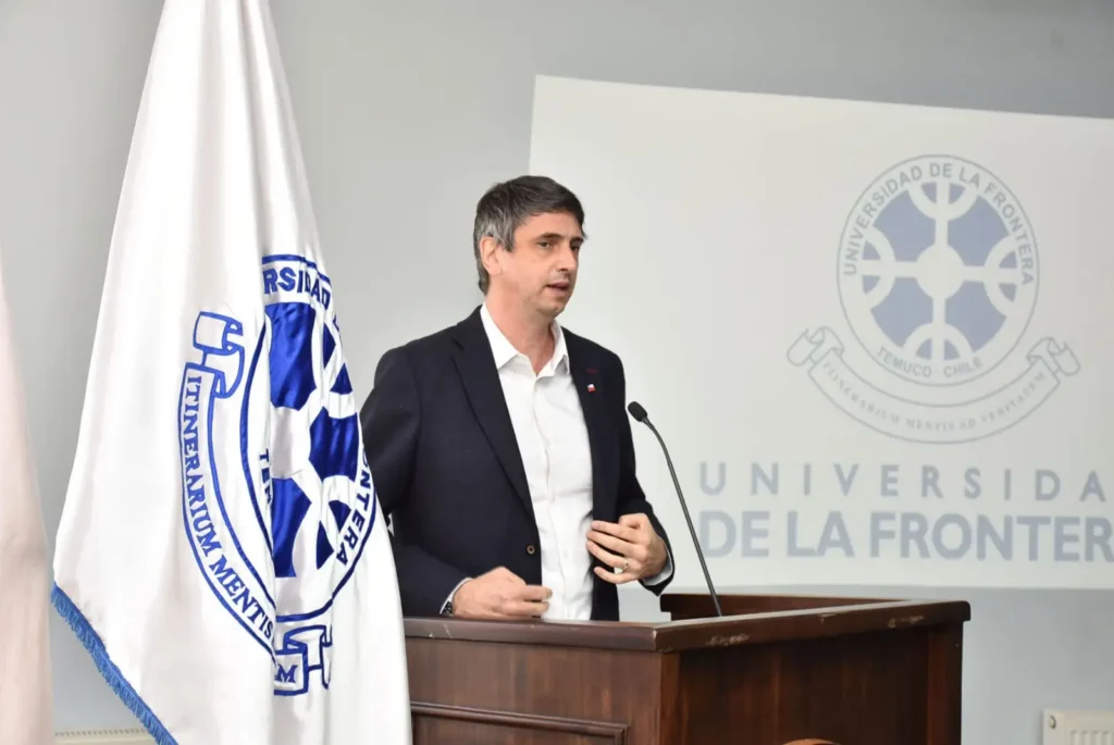 Ministro de Ciencia destaca liderazgo de universidades regionales en ensayo clínico para una vacuna Covid-19