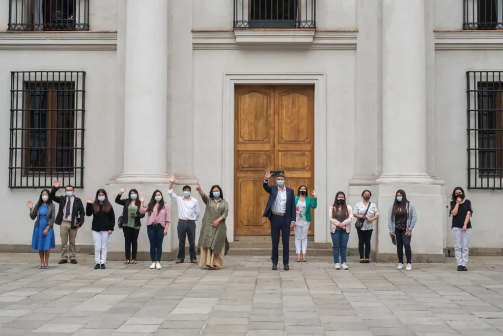 Ministerio de Ciencia conmemora Día Internacional de la Mujer y Niña en la Ciencia e invita a jóvenes a postular a carreras científicas