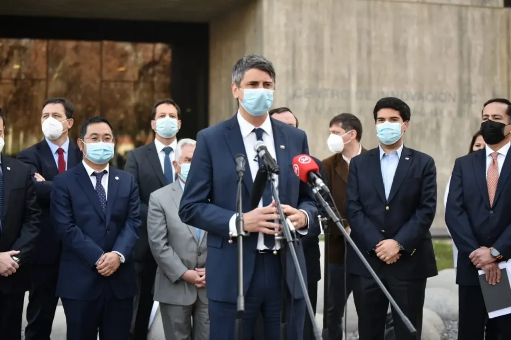 Ministro de Ciencia y anuncio de planta de vacunas de Sinovac en Chile: “Esperamos que abra la puerta para otras inversiones en el ámbito biotecnológico, farmacéutico e industrias relacionadas a la ciencia y la tecnología”