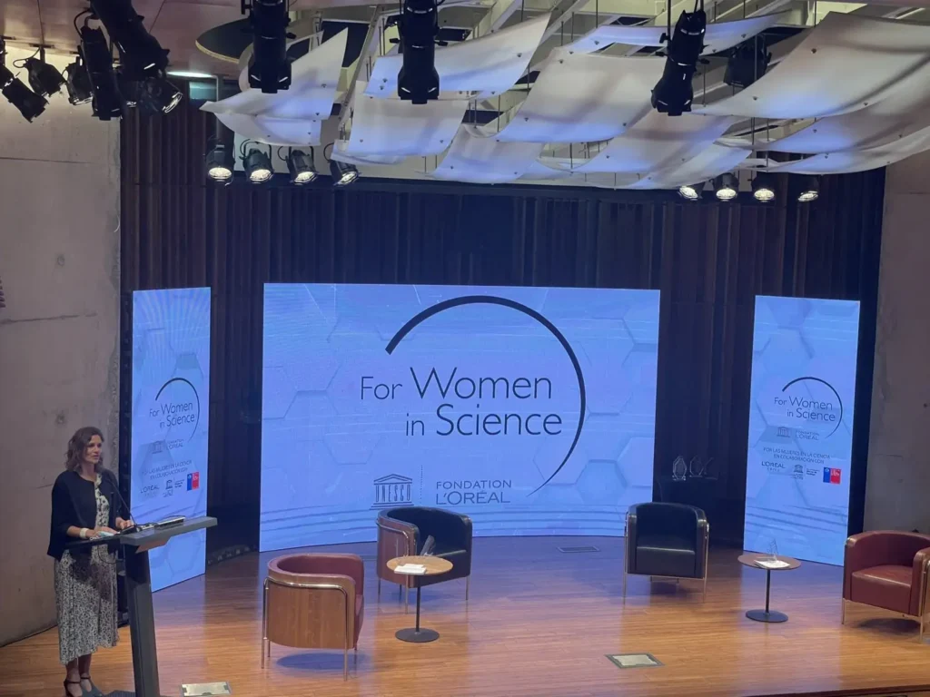 Subsecretaria Torrealba participó en la premiación de la iniciativa “For Women in Science” 2021