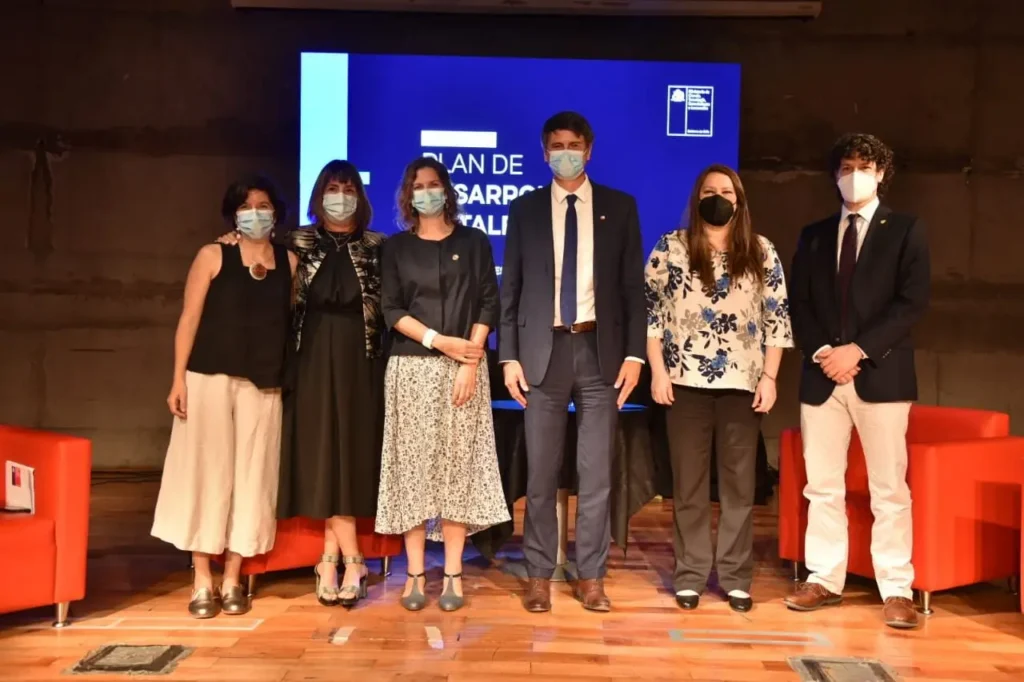 MinCiencia presenta estrategia para potenciar trayectorias científicas desde el nivel pre-escolar hasta el posgrado