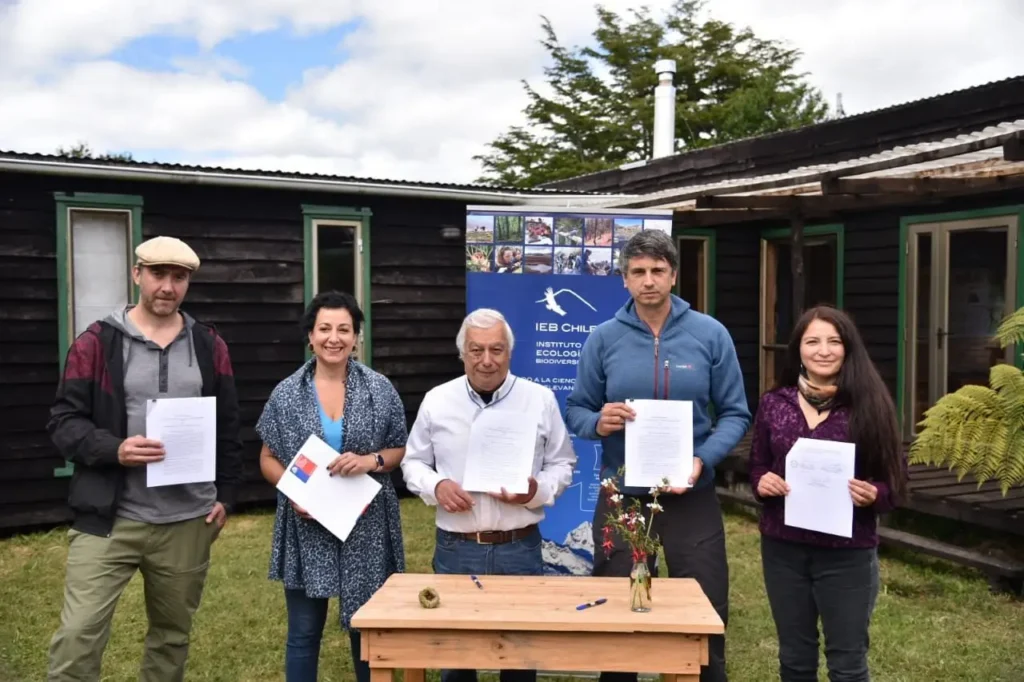 Ministerio de Ciencia firma acuerdos en la región de Los Lagos para avanzar en la disponibilidad de datos climáticos