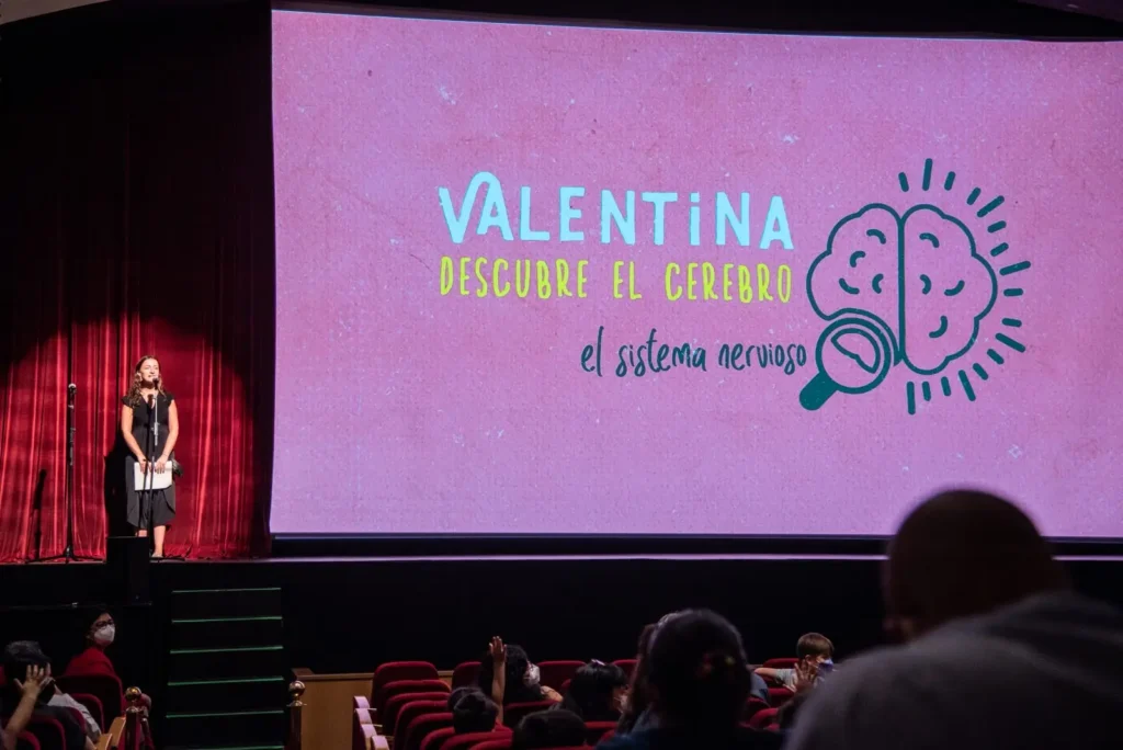 Serie de teatro audiovisual permite a niñas y niños conocer las funciones del cerebro y su relación con las emociones