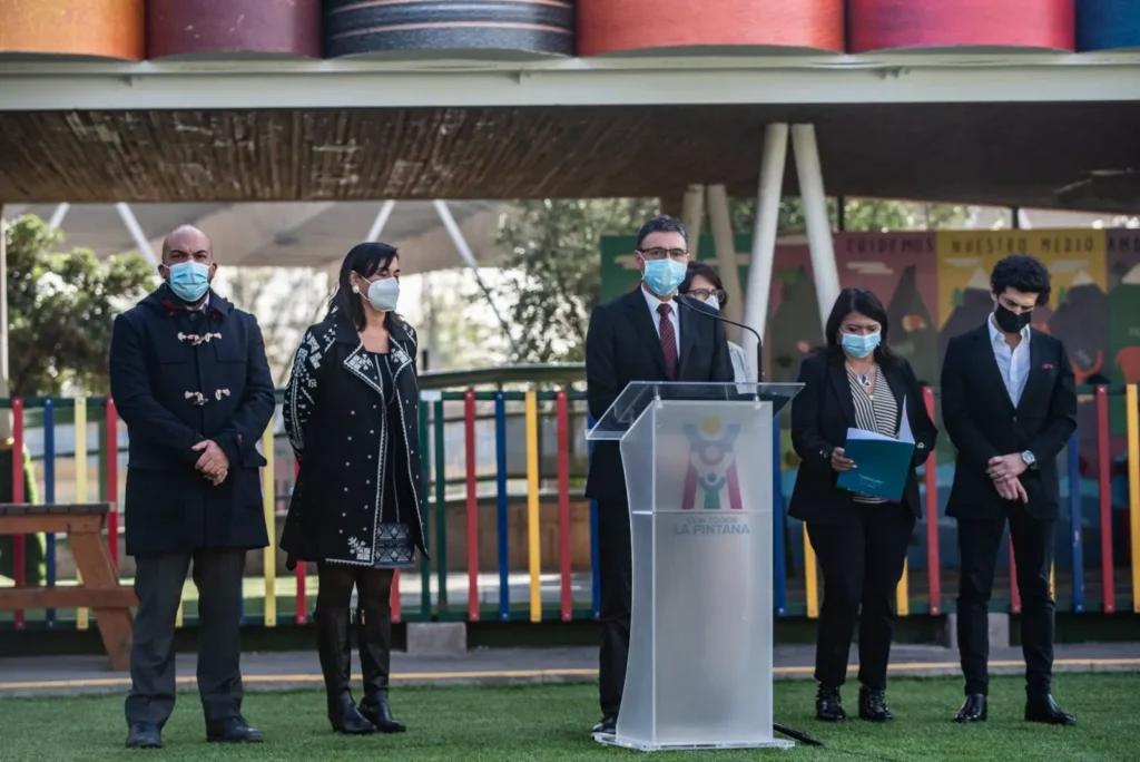 Ministro Flavio Salazar participó en la presentación de las propuestas de seguridad del Ministerio del Interior en la comuna de La Pintana