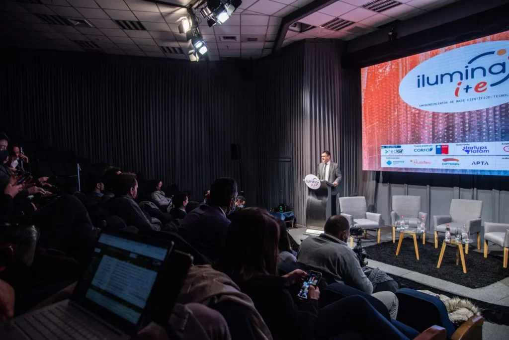 Ministro de Ciencia Flavio Salazar encabeza el cierre de los Premios de Transferencia Tecnológica
