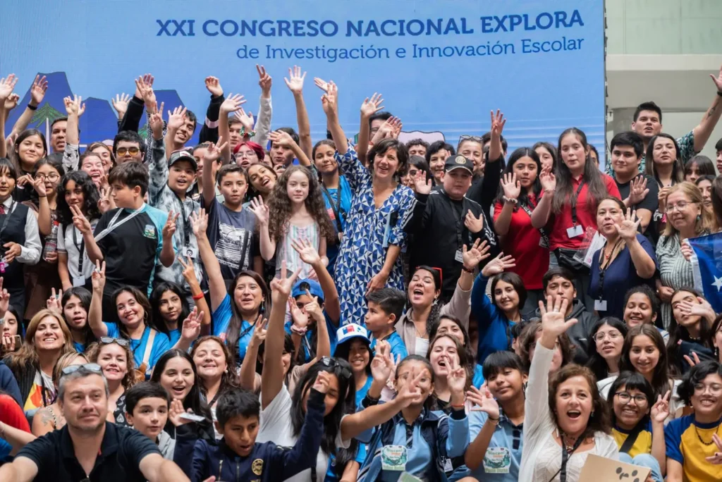 Más de 170 estudiantes del país protagonizaron el cierre de Congreso Nacional Explora