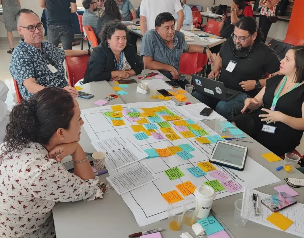 Metodología permitirá recoger la experiencia de investigadoras e investigadores para mejorar instrumentos de financiamiento en CTCI