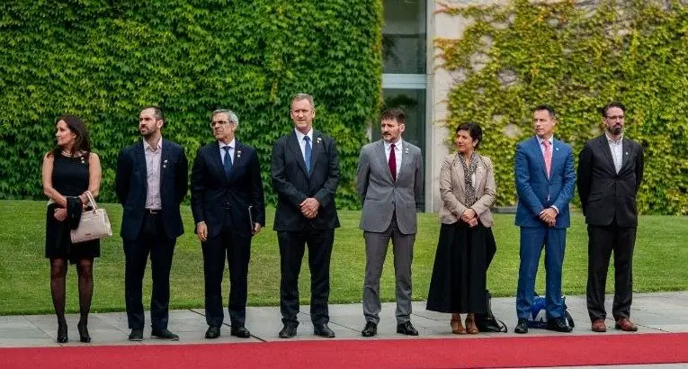 Desde una experta en cuántica hasta la directora de una escuela rural representan al mundo científico en la Gira Presidencial