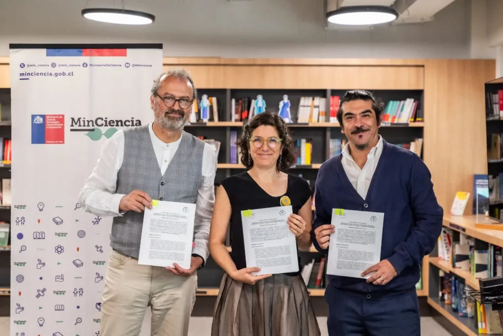 MinCiencia y GORE Los Lagos firman convenio para fortalecer el desarrollo de ciencia y tecnología