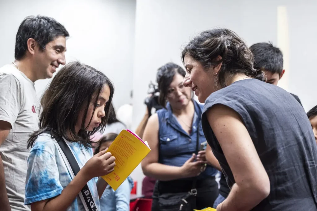 Ministra Aisén Etcheverry celebra en Planetario USACH la Semana de la Niña y la Mujer en la Ciencia