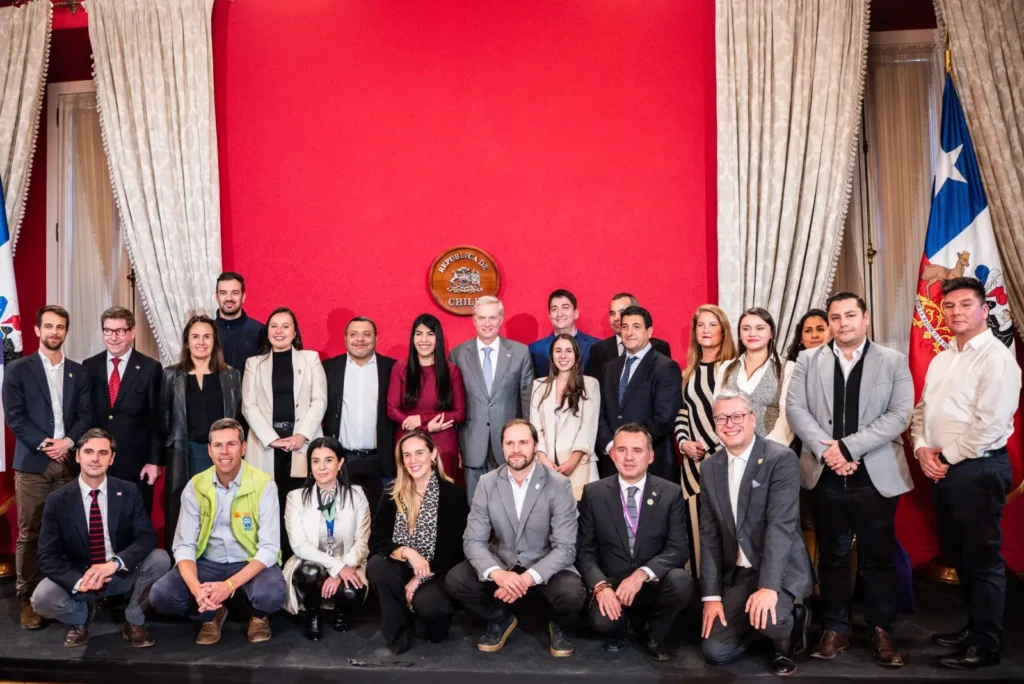 Ministerio de Ciencia lanza “Ciudades por la IA” junto al Presidente de la República para acelerar el uso responsable de inteligencia artificial en municipios
